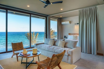 Luxury Villa Photo #22