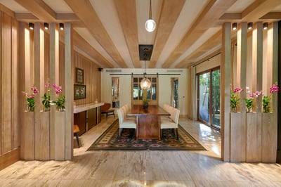 Luxury Villa Photo #17