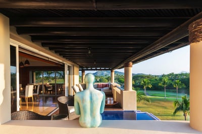 Luxury Villa Photo #3