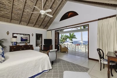 Luxury Villa Photo #8