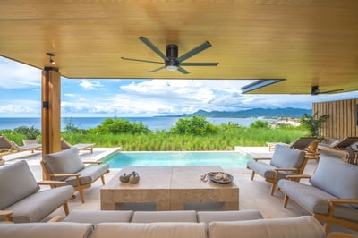 Luxury Villa Photo #10