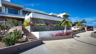 Luxury Villa Photo #4