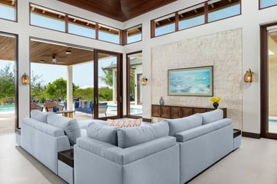 Luxury Villa Photo #15