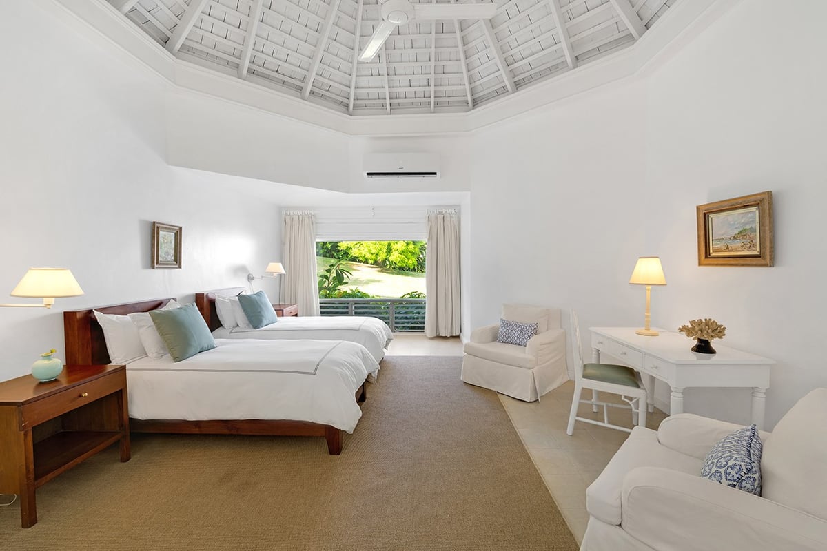Longview Villa