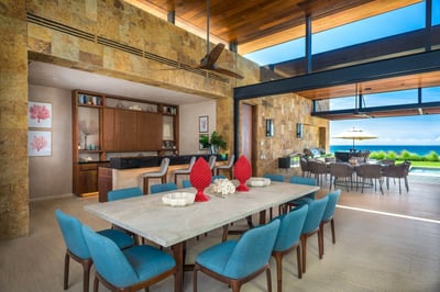 Luxury Villa Photo #13
