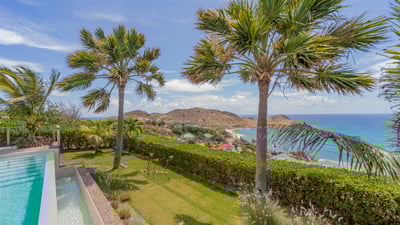 Luxury Villa Photo #10