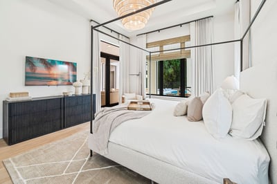 Luxury Villa Photo #35