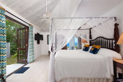 Luxury Villa Photo #10