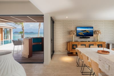 Kitchen & Dining Area