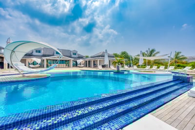Luxury Villa Photo #10
