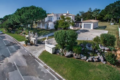 Luxury Villa Photo #27