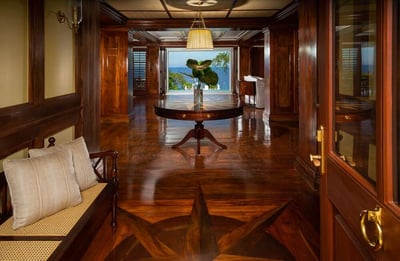 Luxury Villa Photo #5
