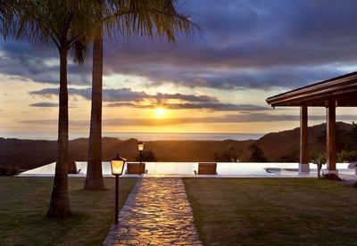 Luxury Villa Photo #3
