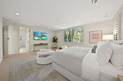 Luxury Villa Photo #23