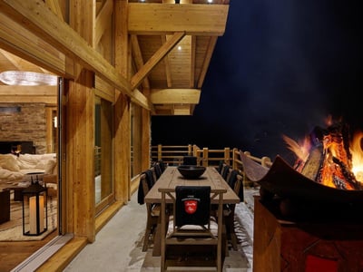 Luxury Villa Photo #32