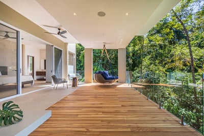 Luxury Villa Photo #30