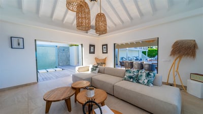 Luxury Villa Photo #20