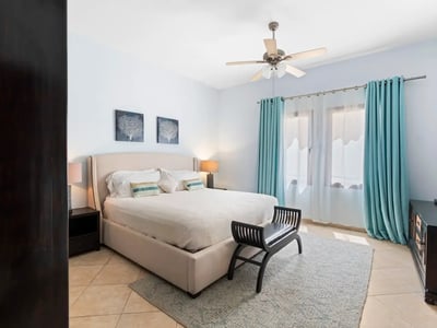 Luxury Villa Photo #31