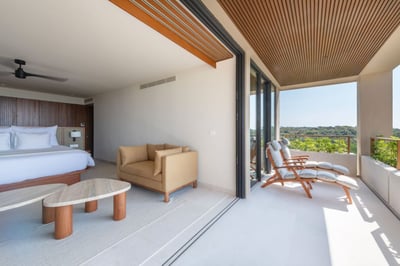Luxury Villa Photo #25