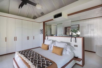 Luxury Villa Photo #47