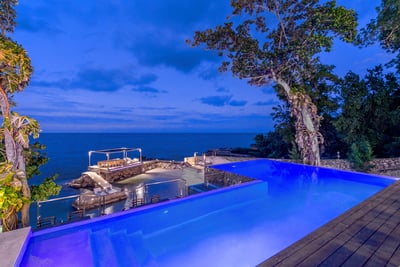 Luxury Villa Photo #9