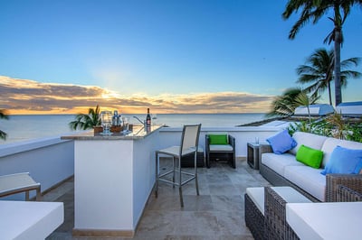 Luxury Villa Photo #13