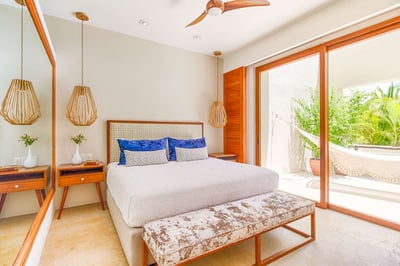 Luxury Villa Photo #16