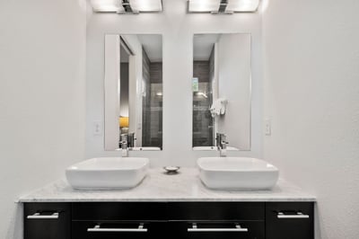 Luxury Villa Photo #35