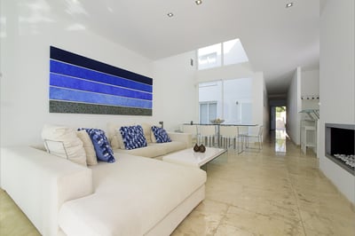 Luxury Villa Photo #15