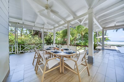 Luxury Villa Photo #9
