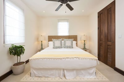 Luxury Villa Photo #11