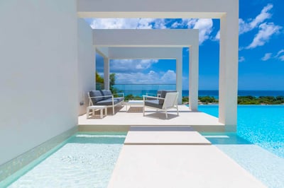 Luxury Villa Photo #4
