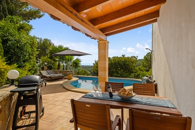 Luxury Villa Photo #4