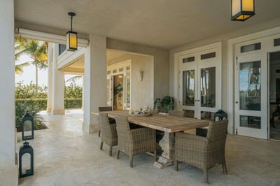 Luxury Villa Photo #11