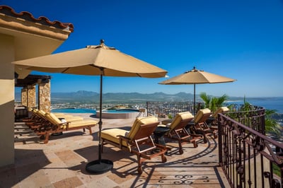Luxury Villa Photo #13