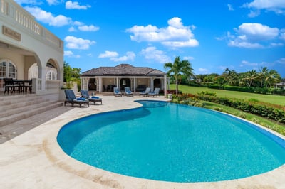 Luxury Villa Photo #4