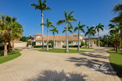 Luxury Villa Photo #50