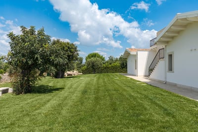 Luxury Villa Photo #14