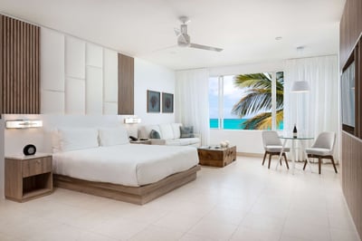 Luxury Villa Photo #2