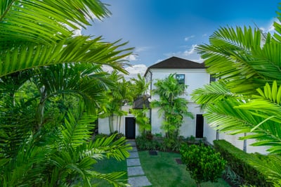 Luxury Villa Photo #100