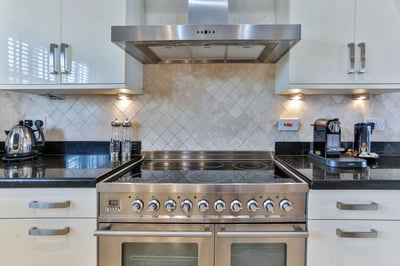 Luxury Villa Photo #18
