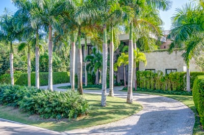 Luxury Villa Photo #35