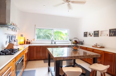 Luxury Villa Photo #22