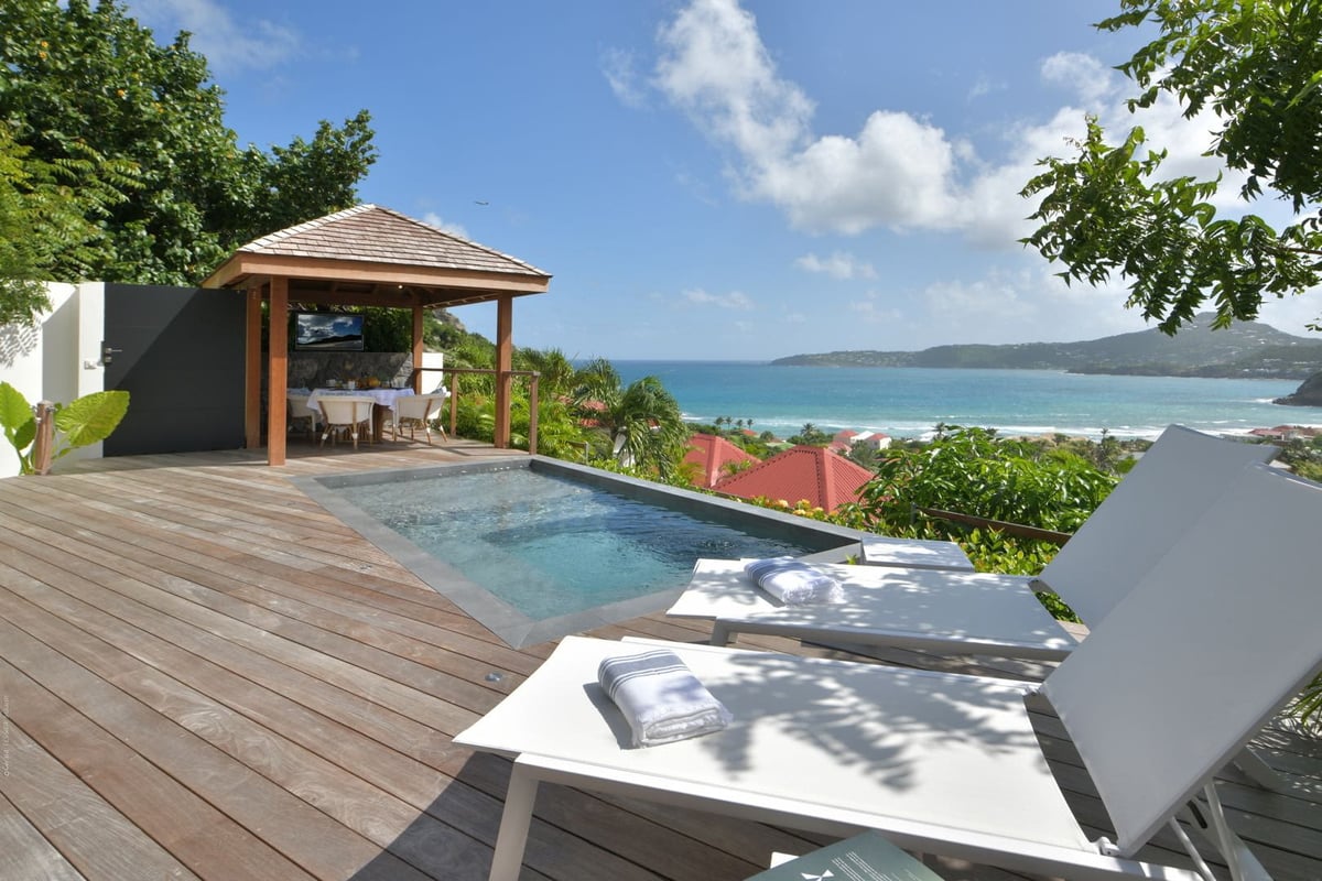 Pool & Terrace - Image 1