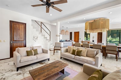 Luxury Villa Photo #43