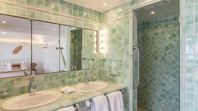 Luxury Villa Photo #29