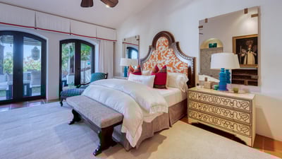 Luxury Villa Photo #35