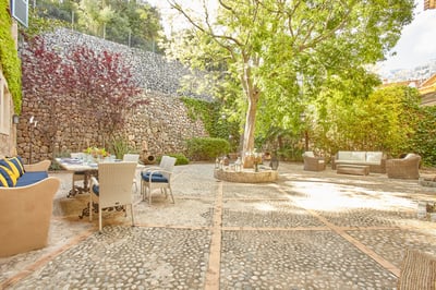 Luxury Villa Photo #6