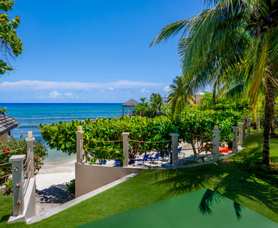 Luxury Villa Photo #13