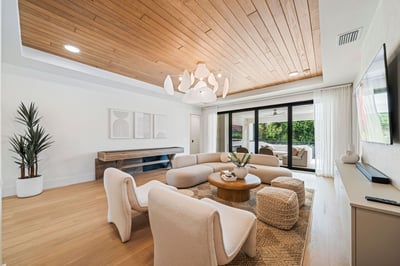 Luxury Villa Photo #29